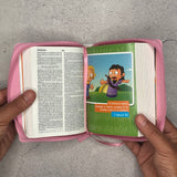 Biblia para niños Mi Gran Viaje RVR60 tamaño bolsillo i/piel con cierre Rosa claro