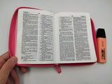 Biblia Reina Valera 1960 bolsillo i/piel madera con pétalos, con cierre, fantasía. Libreria Nueva Cultura